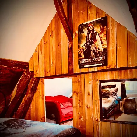 La Cachette Des Pirates, Nuit D Aventures Dans Un Repaire Secret ! Montreuil-sur-Thérain